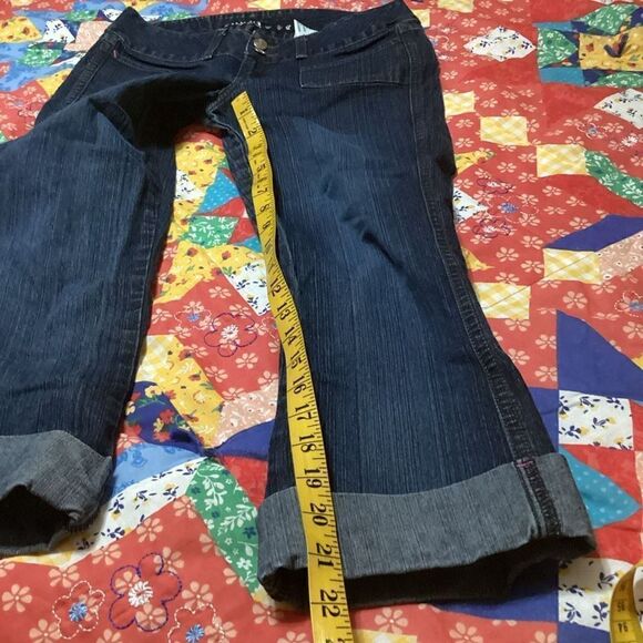 Vintage Mudd Cuffed Capri Size: 5 - Picture 3 of 7